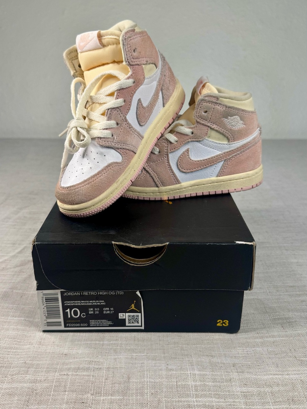Jordan 1 Nike Kids High-Top Sneakers Pink, White, Cream Suede 10c